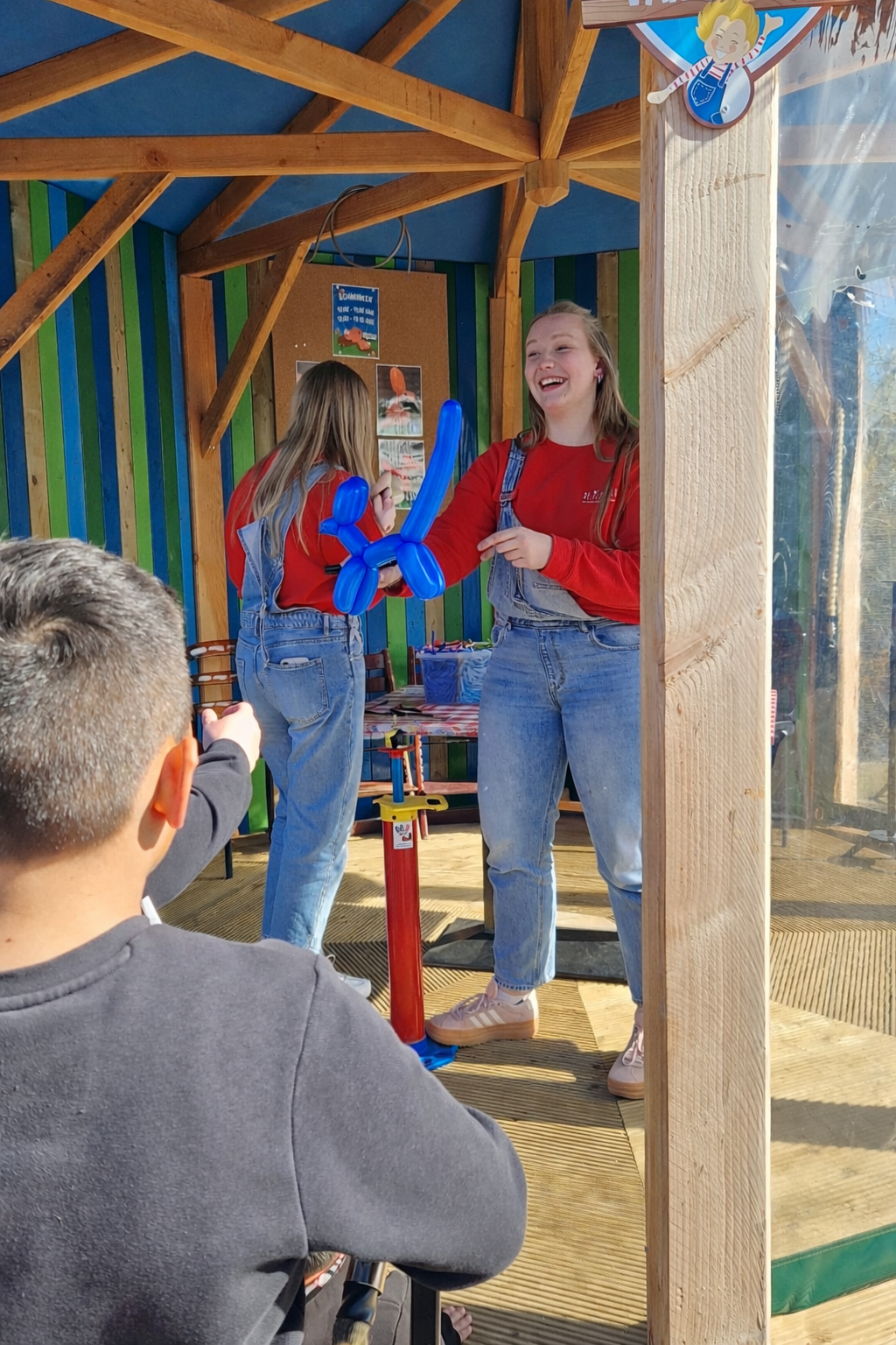 Ballonvouwen met ons eigen entertainmentteam van de Flierefluiter in Raalte